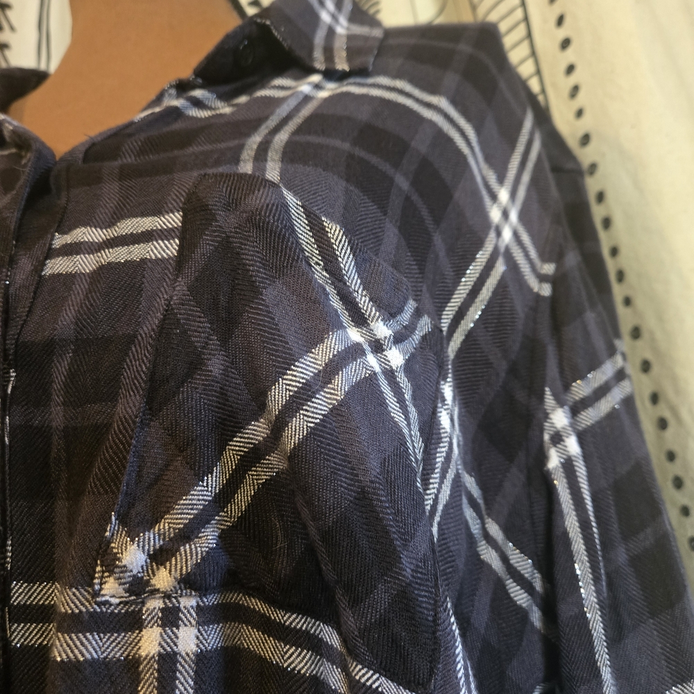 Rails Plaid Button Down Shirt In Black and White - Picture 3 of 4